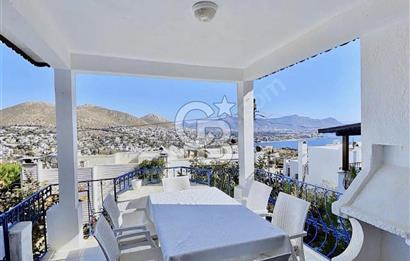 BODRUM KADIKALESİ ORMANCILAR SİTESİNDE SATILIK TRIPLEKS VİLLA