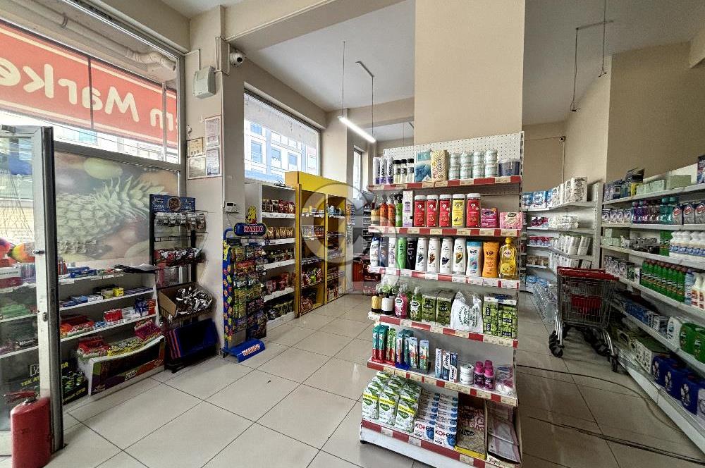 İZMİR BAYRAKLI GÜMÜŞPALA'DA DEVREN KİRALIK MARKET