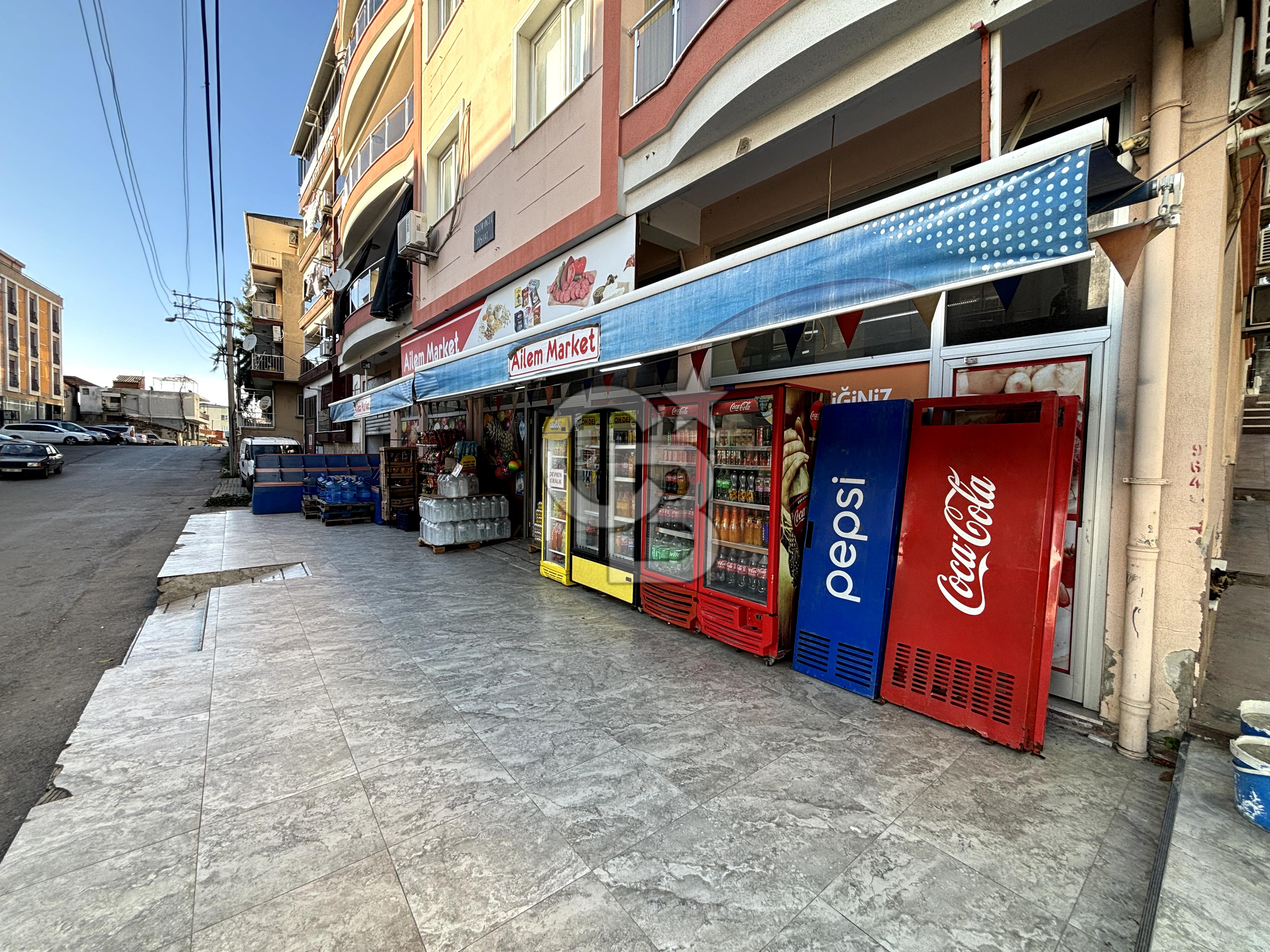 İZMİR BAYRAKLI GÜMÜŞPALA'DA DEVREN KİRALIK MARKET