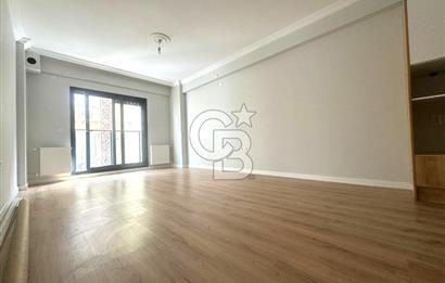 ÇİĞLİ ARŞ.HST. TRAMVAY YAKINI, YENİ BİNA GENİŞ SATILIK 1+1 DAİRE