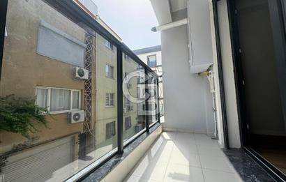 ÇİĞLİ ARŞ.HST. TRAMVAY YAKINI, YENİ BİNA GENİŞ SATILIK 1+1 DAİRE