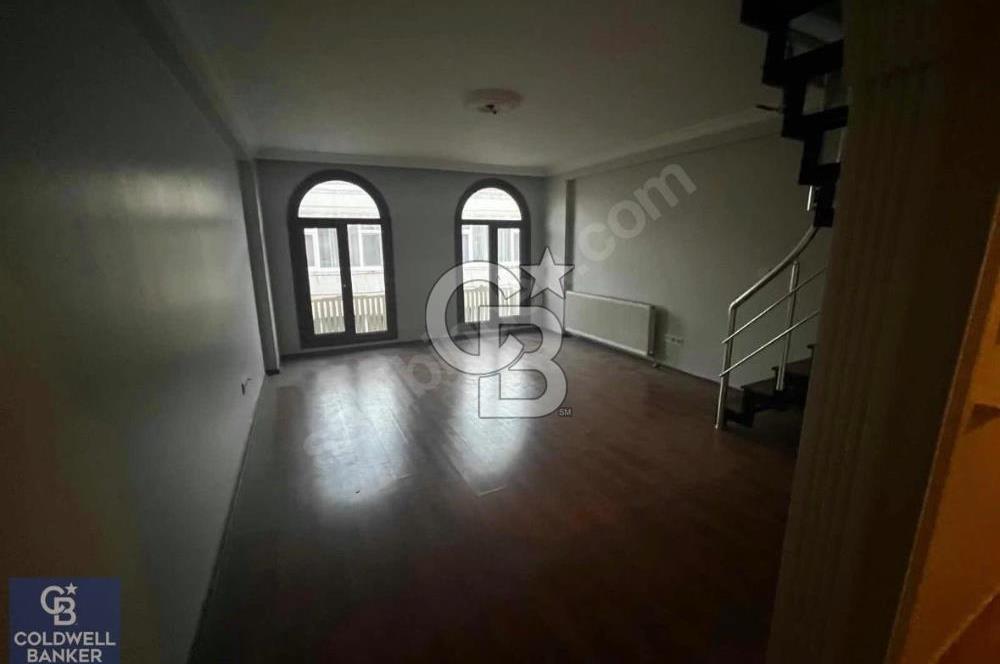 Şişli Merkezde Teraslı, Metroya Yakın 2+1 Kiralık Daire