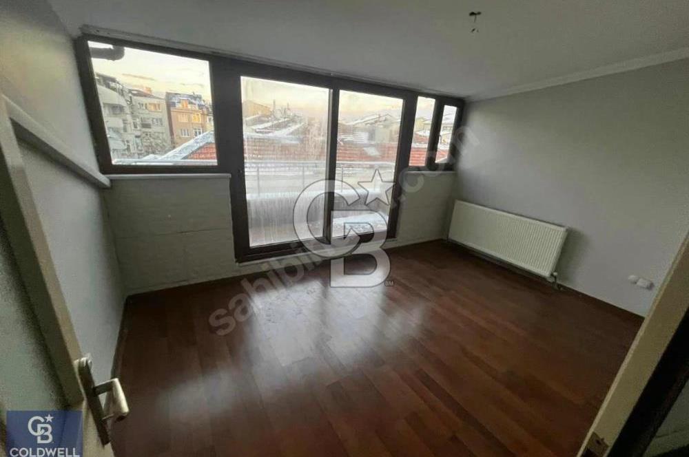 Şişli Merkezde Teraslı, Metroya Yakın 2+1 Kiralık Daire