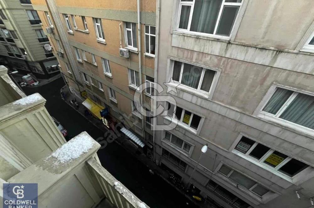 Şişli Merkezde Teraslı, Metroya Yakın 2+1 Kiralık Daire