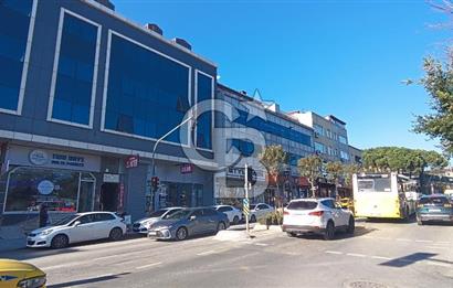 Libadiye Caddesi üzeri Merkezi Konumda Geniş 3+1 KİRALIK OFİS