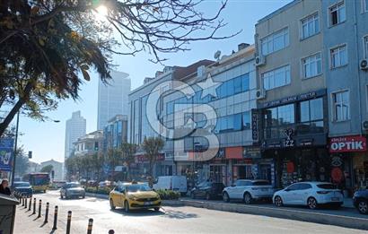 Libadiye Caddesi üzeri Merkezi Konumda Geniş 3+1 KİRALIK OFİS