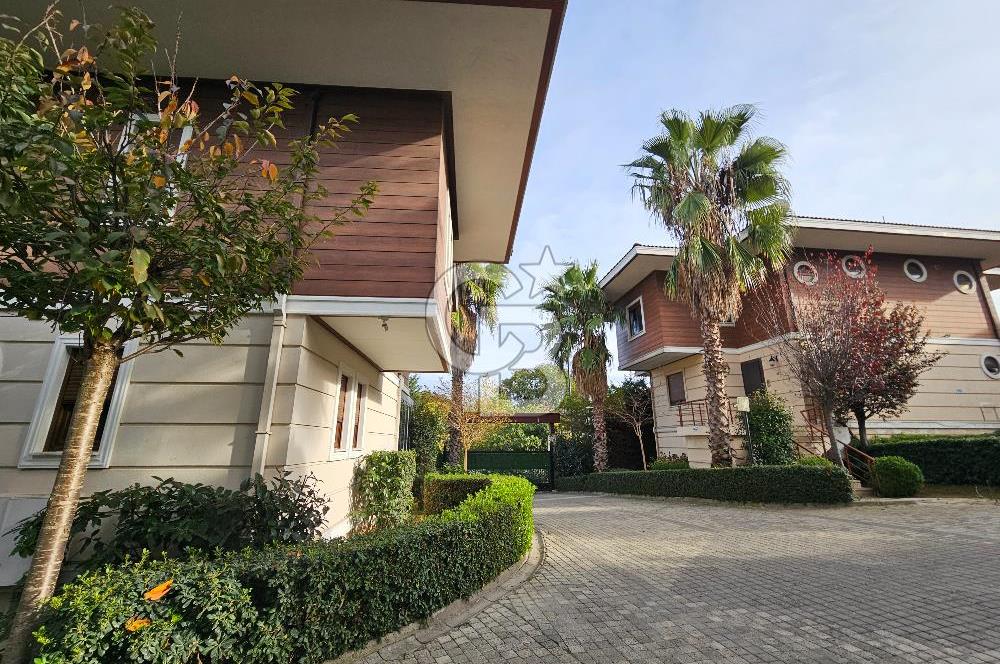 Üsküdar Küçük Çamlıca Palmiye Villalarında Satılık Fırsat