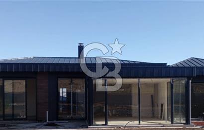 TAKASA AÇIK/İNCEK'TE/ULTRA LÜKS/HAVUZ VE ATEŞ ÇUKURLU/5+1 VİLLA