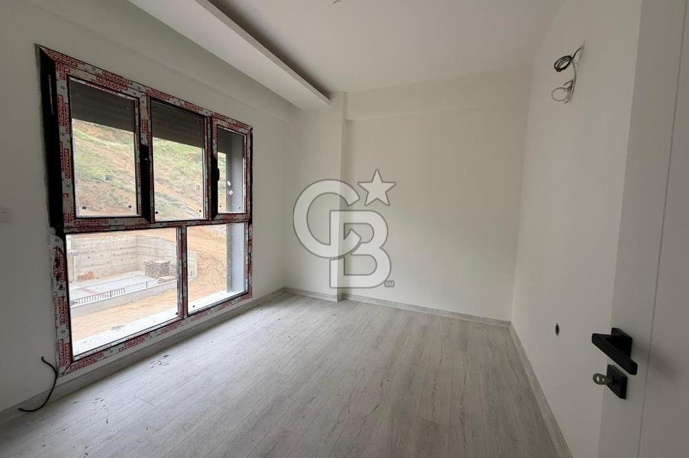 Körfez Mahallesi Sıfır Satılık 3+1 Daire Havuzlu Sitede 