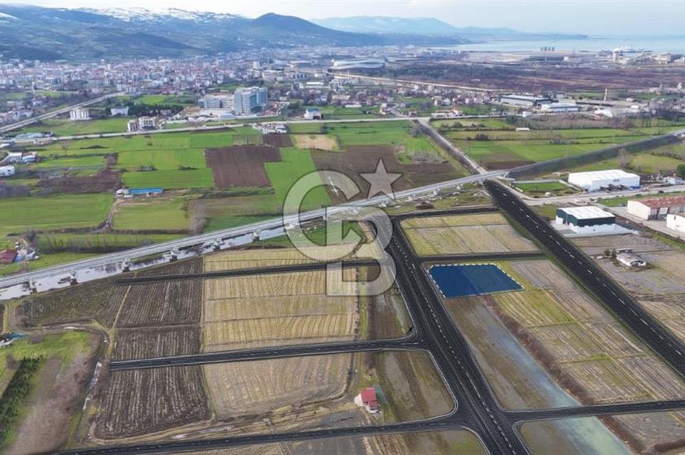 KÖŞE BAŞI, SATILIK TİCARİ İMARLI ARSA