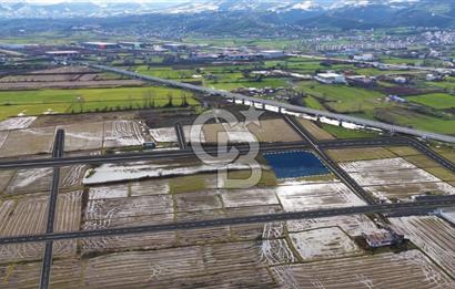 KÖŞE BAŞI, SATILIK TİCARİ İMARLI ARSA