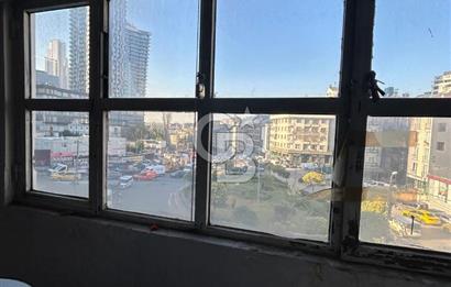 BOMONTİ ANA CADDE ÜZERİ KİRALIK İŞ YERİ