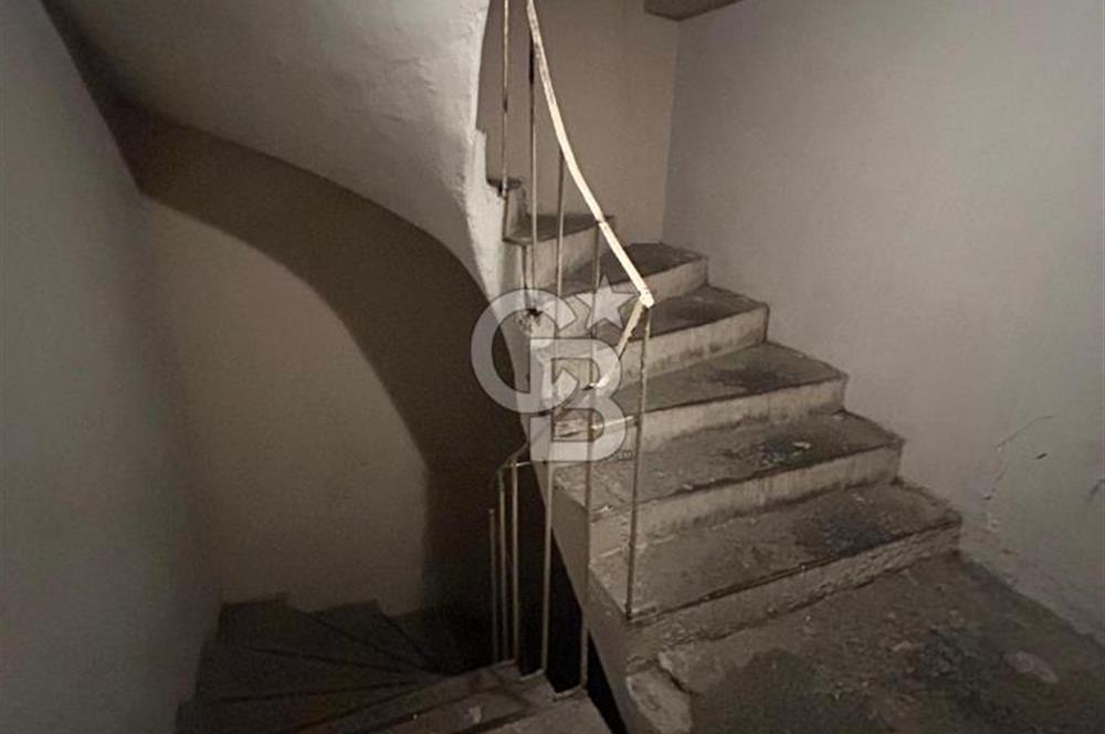 BOMONTİ ANA CADDE ÜZERİ KİRALIK İŞ YERİ