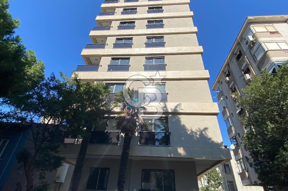 Kalamış ta Satılık 2+1 Dubleks Bahçe Kullanımı Daireye Ait