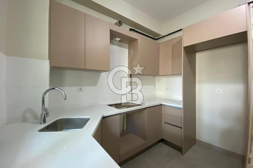 Kalamış ta Satılık 2+1 Dubleks Bahçe Kullanımı Daireye Ait