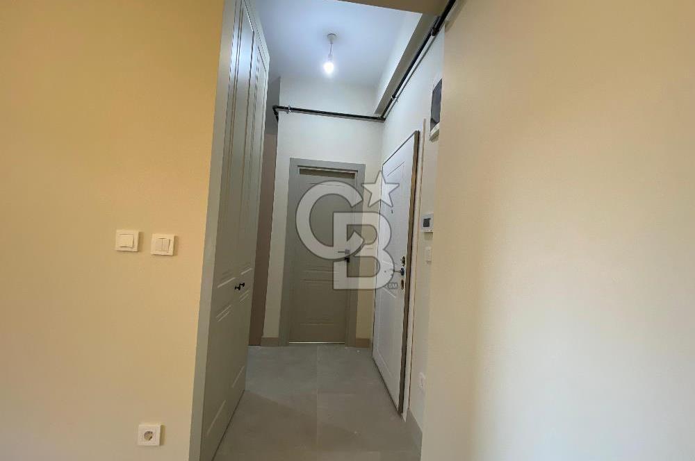 Kalamış ta Satılık 2+1 Dubleks Bahçe Kullanımı Daireye Ait