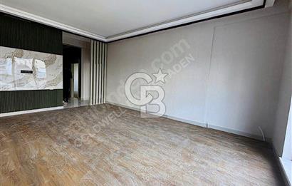 SEYHAN SELVİ DEN ANA CADDEDE SIFIR LÜKS EBEVEYN BANYOLU 3+1