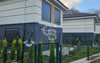 Şile Çayırbaşı Seranty Evlerinde Satılık 4+1 Villa