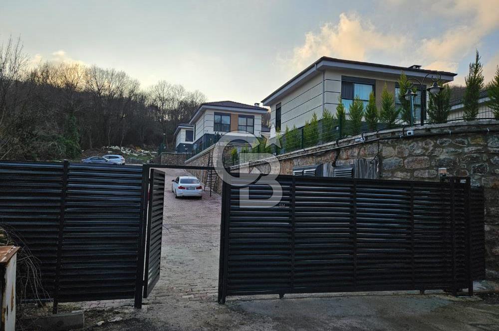 Şile Çayırbaşı Seranty Evlerinde Satılık 4+1 Villa