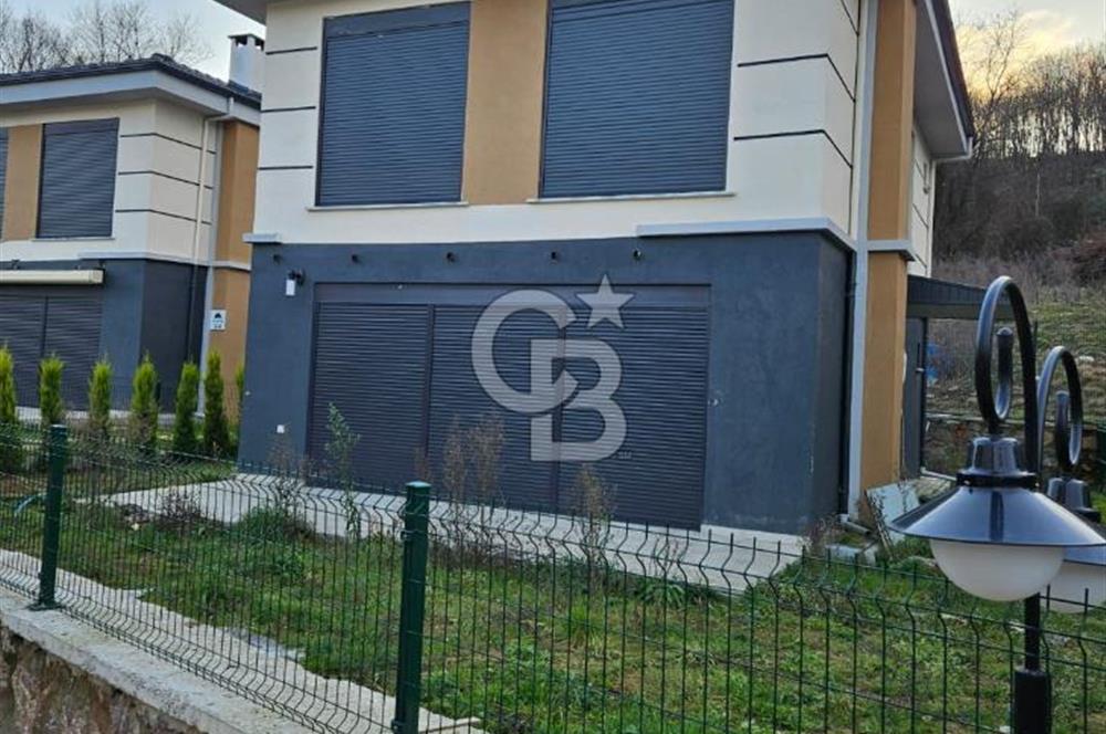 Şile Çayırbaşı Seranty Evlerinde Satılık 4+1 Villa