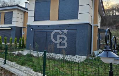 Şile Çayırbaşı Seranty Evlerinde Satılık 4+1 Villa