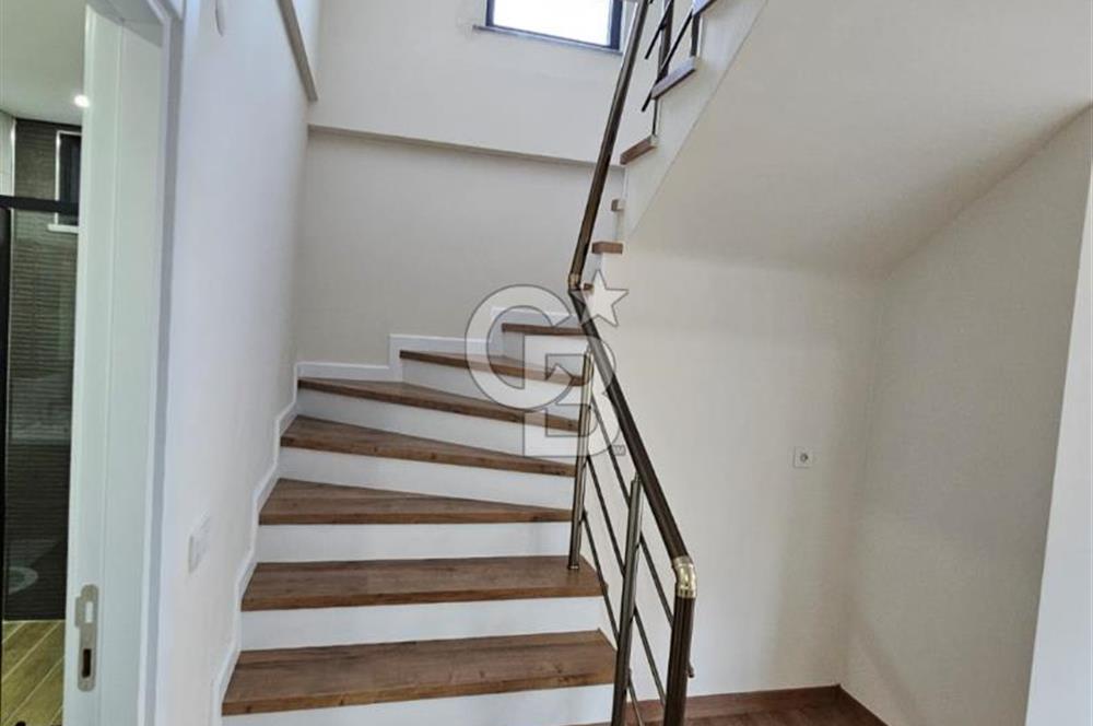 Şile Çayırbaşı Seranty Evlerinde Satılık 4+1 Villa