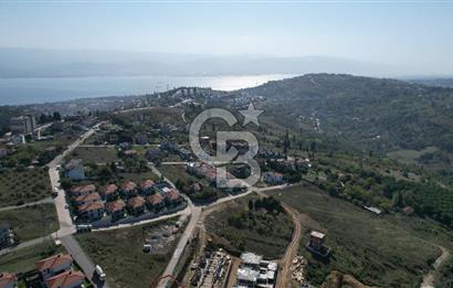 İZMİT TÜYSÜZLER ADONİS SİTESİ SATILIK 4+1 GENİŞ BAHÇELİ VİLLA