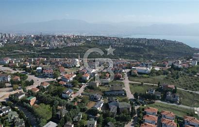 İZMİT TÜYSÜZLER ADONİS SİTESİ SATILIK 4+1 GENİŞ BAHÇELİ VİLLA