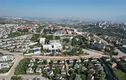 İZMİT TÜYSÜZLER ADONİS SİTESİ SATILIK 4+1 GENİŞ BAHÇELİ VİLLA