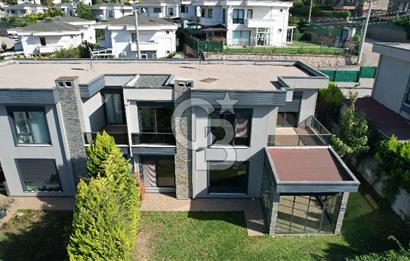 İZMİT TÜYSÜZLER ADONİS SİTESİ SATILIK 4+1 GENİŞ BAHÇELİ VİLLA