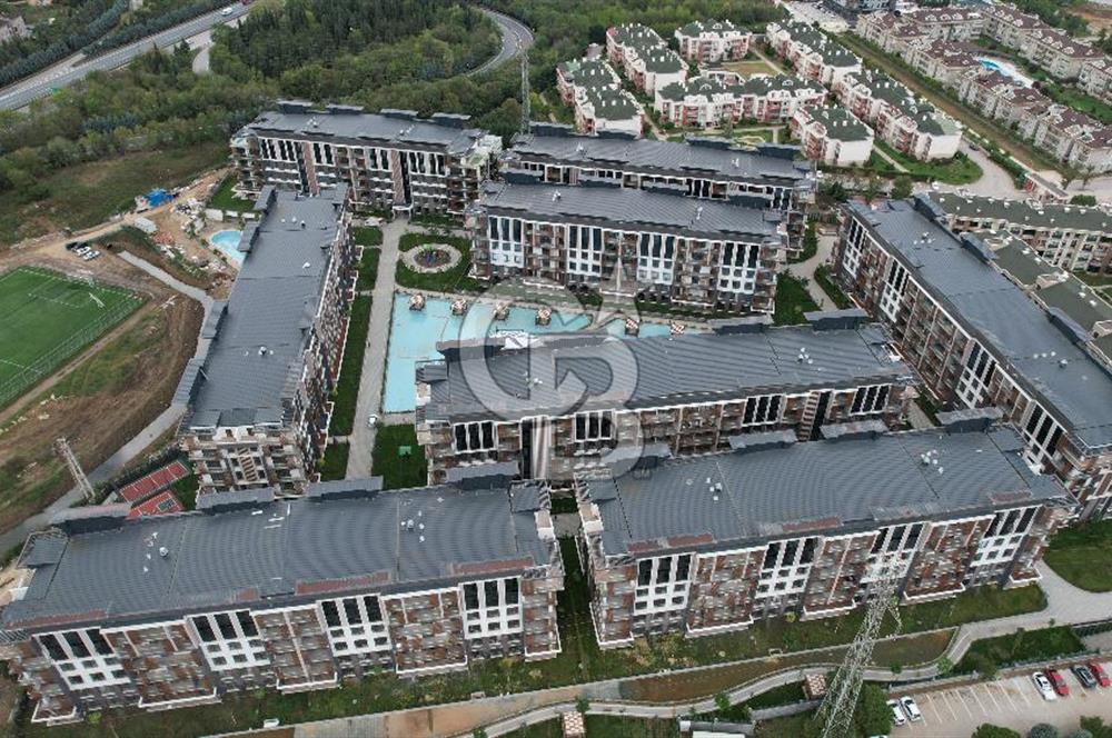 İZMİT TÜYSÜZLER ADONİS SİTESİ SATILIK 4+1 GENİŞ BAHÇELİ VİLLA