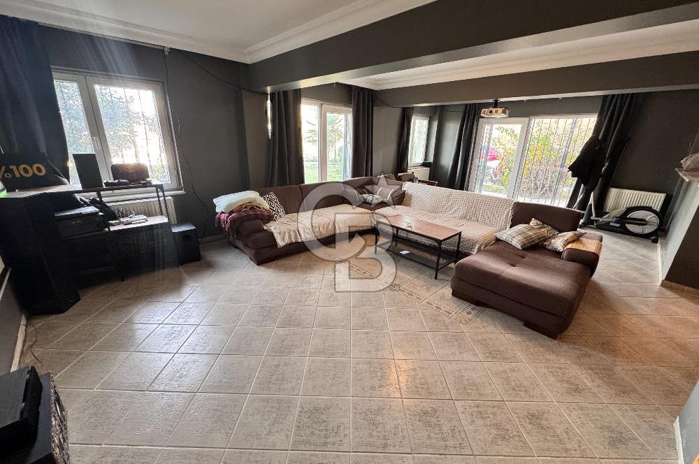 BAŞİSKELE BAHÇECİK DENİZ - DOĞA MANZARALI SATILIK KÖŞE VİLLA