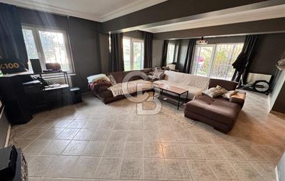 BAŞİSKELE BAHÇECİK DENİZ - DOĞA MANZARALI SATILIK KÖŞE VİLLA