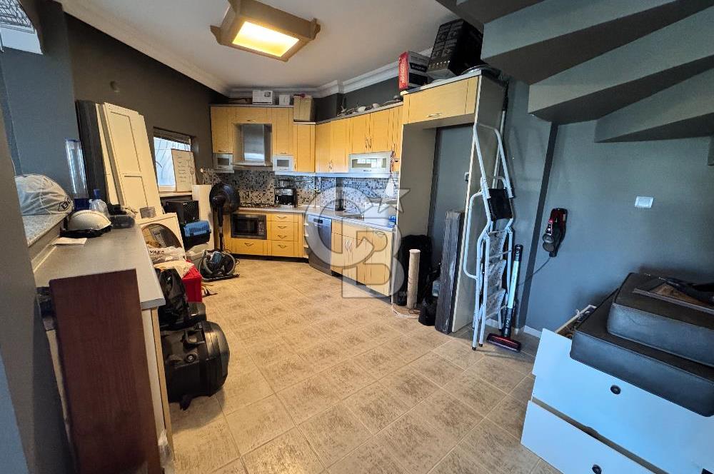 BAŞİSKELE BAHÇECİK DENİZ - DOĞA MANZARALI SATILIK KÖŞE VİLLA