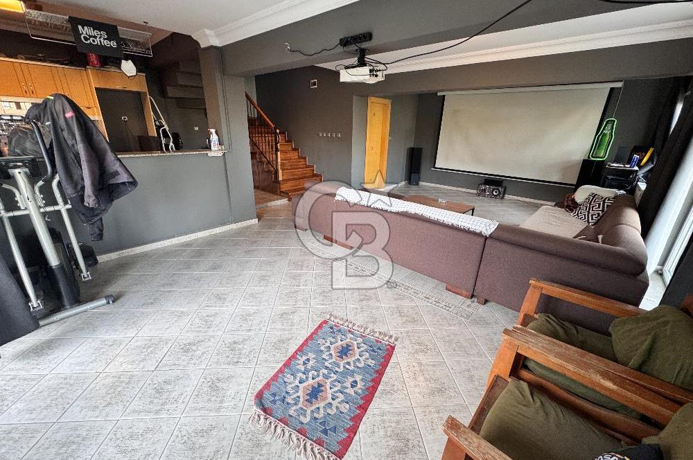 BAŞİSKELE BAHÇECİK DENİZ - DOĞA MANZARALI SATILIK KÖŞE VİLLA