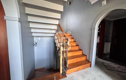 BAŞİSKELE BAHÇECİK DENİZ - DOĞA MANZARALI SATILIK KÖŞE VİLLA