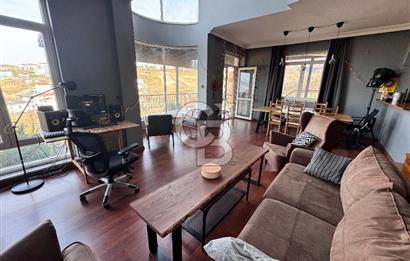 BAŞİSKELE BAHÇECİK DENİZ - DOĞA MANZARALI SATILIK KÖŞE VİLLA