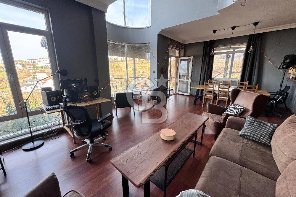 BAŞİSKELE BAHÇECİK DENİZ - DOĞA MANZARALI SATILIK KÖŞE VİLLA