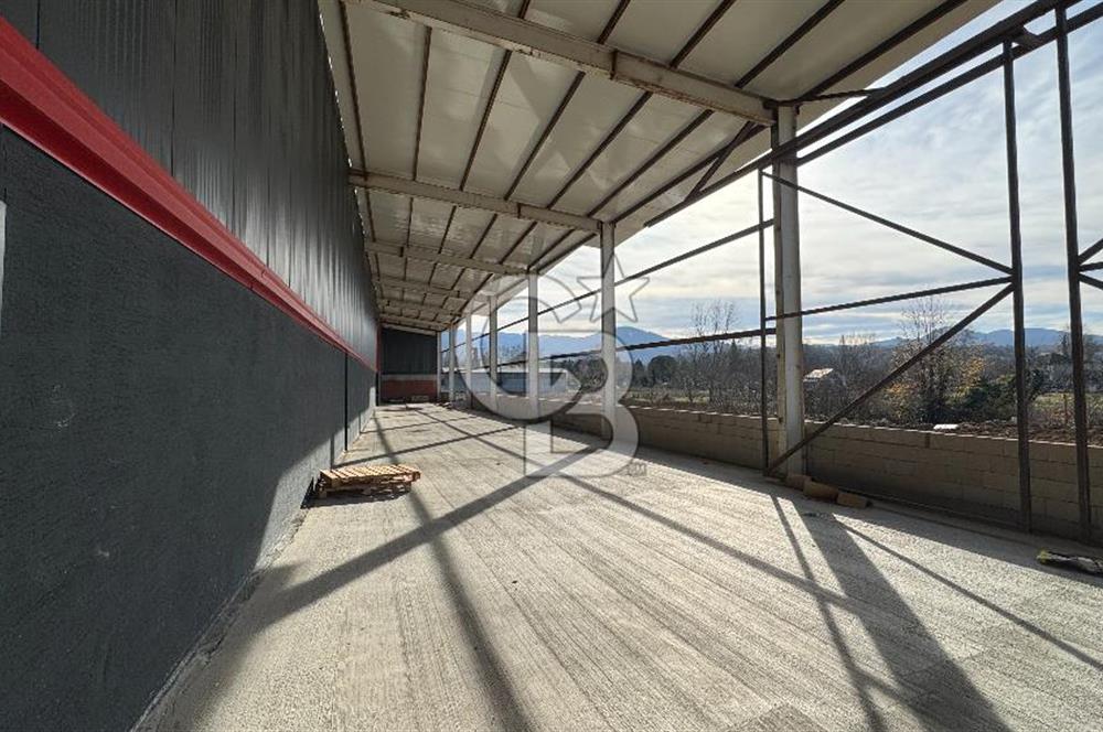 BAŞİSKELE OVACIK'DA CADDE ÜZERİ ''KDV AVANTAJLI'' KİRALIK DEPO