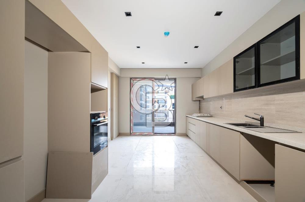 B BLACK GAYRİMENKUL GÜVENCESİYLE KONFOR BALAT'TA 4+1 SATILIK LÜKS DAİRE 