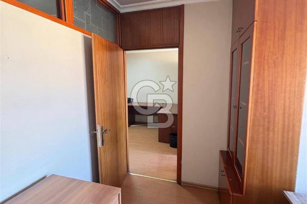 Kızılay Maltepe Cadde Üzeri Metroya Yakın EŞYALI Kiralık Ofis