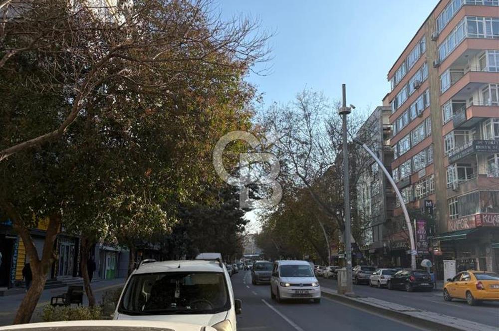 Kızılay Maltepe Cadde Üzeri Metroya Yakın EŞYALI Kiralık Ofis