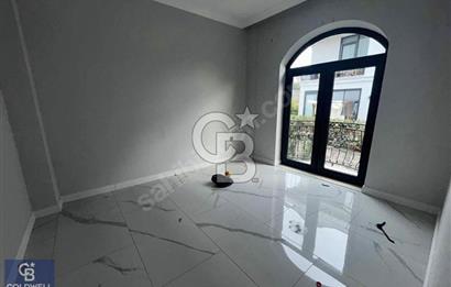 Başiskele Damlar Deluxete 4+1 Lüks Dubleks Bahçeli Villa