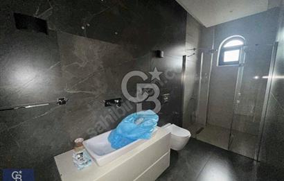 Başiskele Damlar Deluxete 4+1 Lüks Dubleks Bahçeli Villa