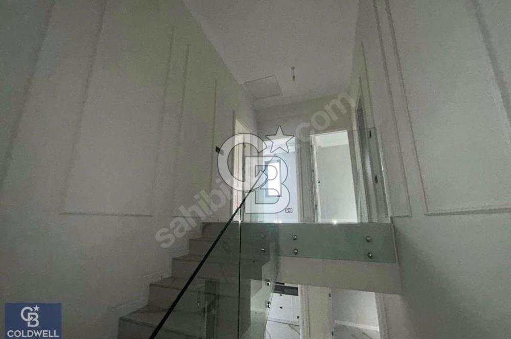 Başiskele Damlar Deluxete 4+1 Lüks Dubleks Bahçeli Villa