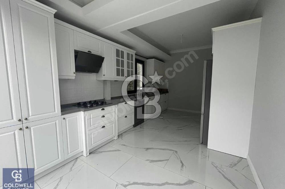 Başiskele Damlar Deluxete 4+1 Lüks Dubleks Bahçeli Villa