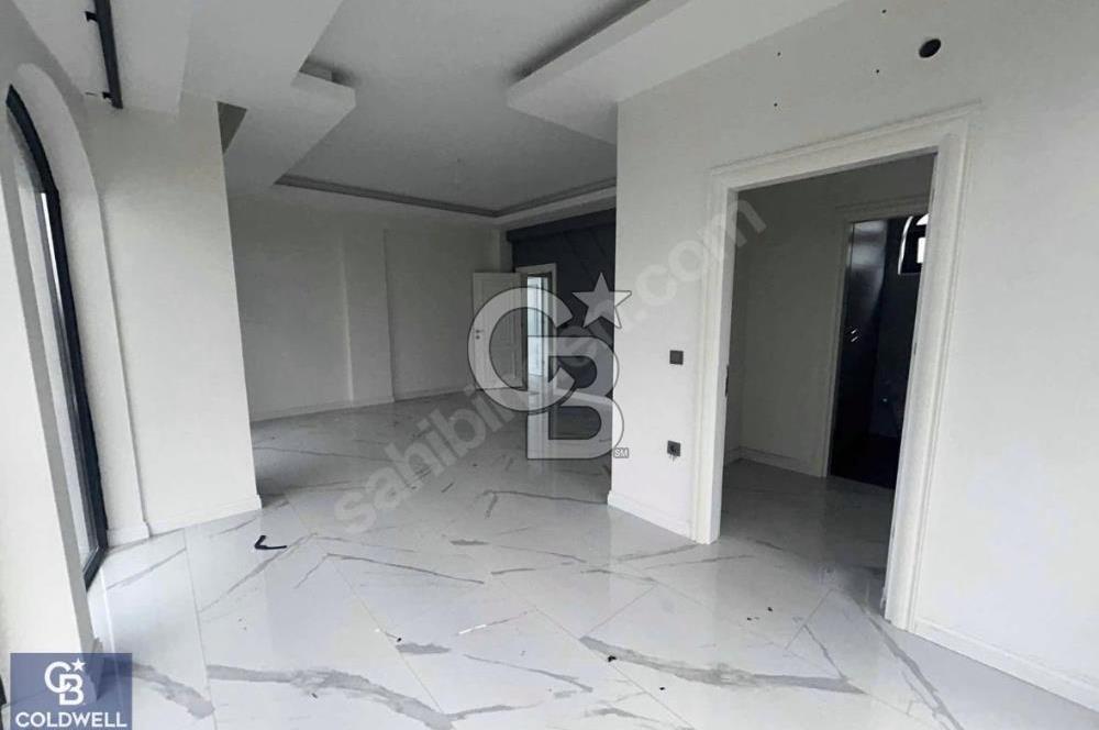 Başiskele Damlar Deluxete 4+1 Lüks Dubleks Bahçeli Villa