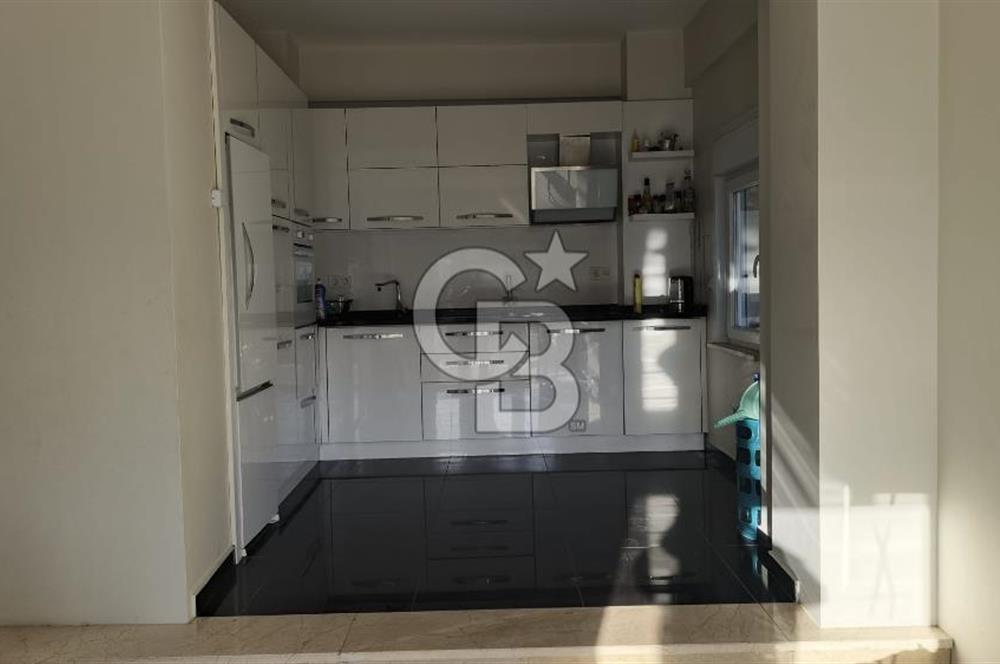 BEYLİKDÜZÜ GÜRPINAR SEVCAN SİTESİNDE DENİZ MANZARALI VİLLA