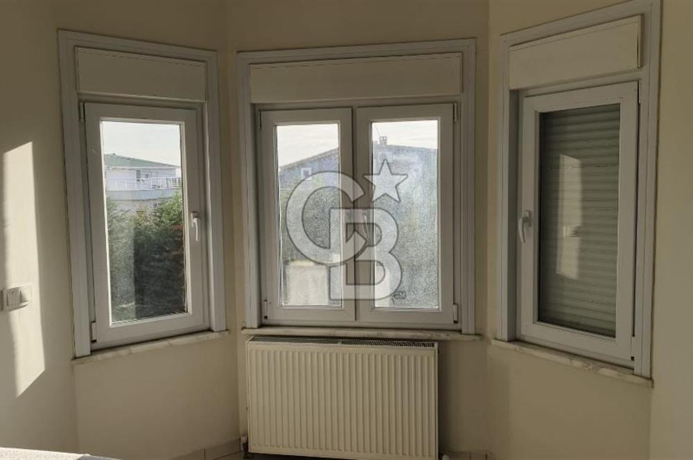 BEYLİKDÜZÜ GÜRPINAR SEVCAN SİTESİNDE DENİZ MANZARALI VİLLA