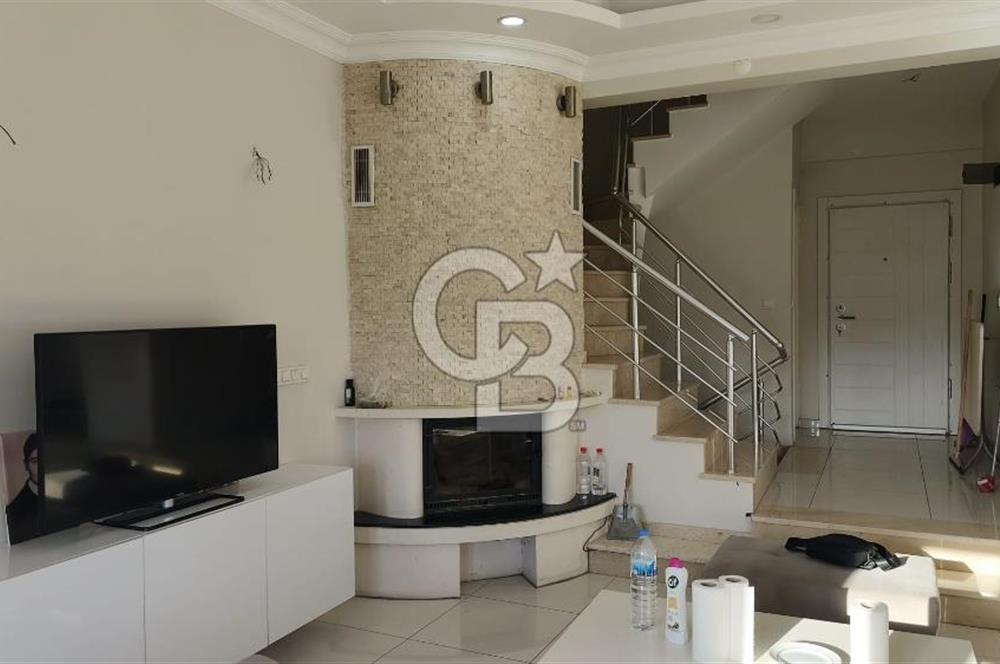 BEYLİKDÜZÜ GÜRPINAR SEVCAN SİTESİNDE DENİZ MANZARALI VİLLA